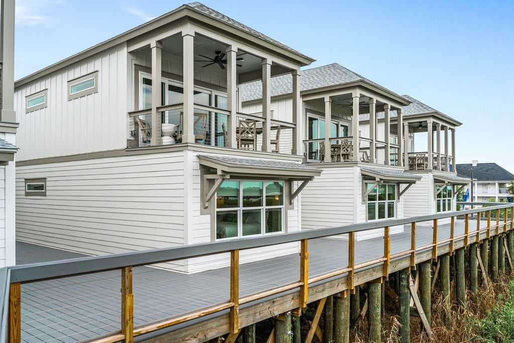 Winyah Bay Villa: Pool & Boat Slip Main Image